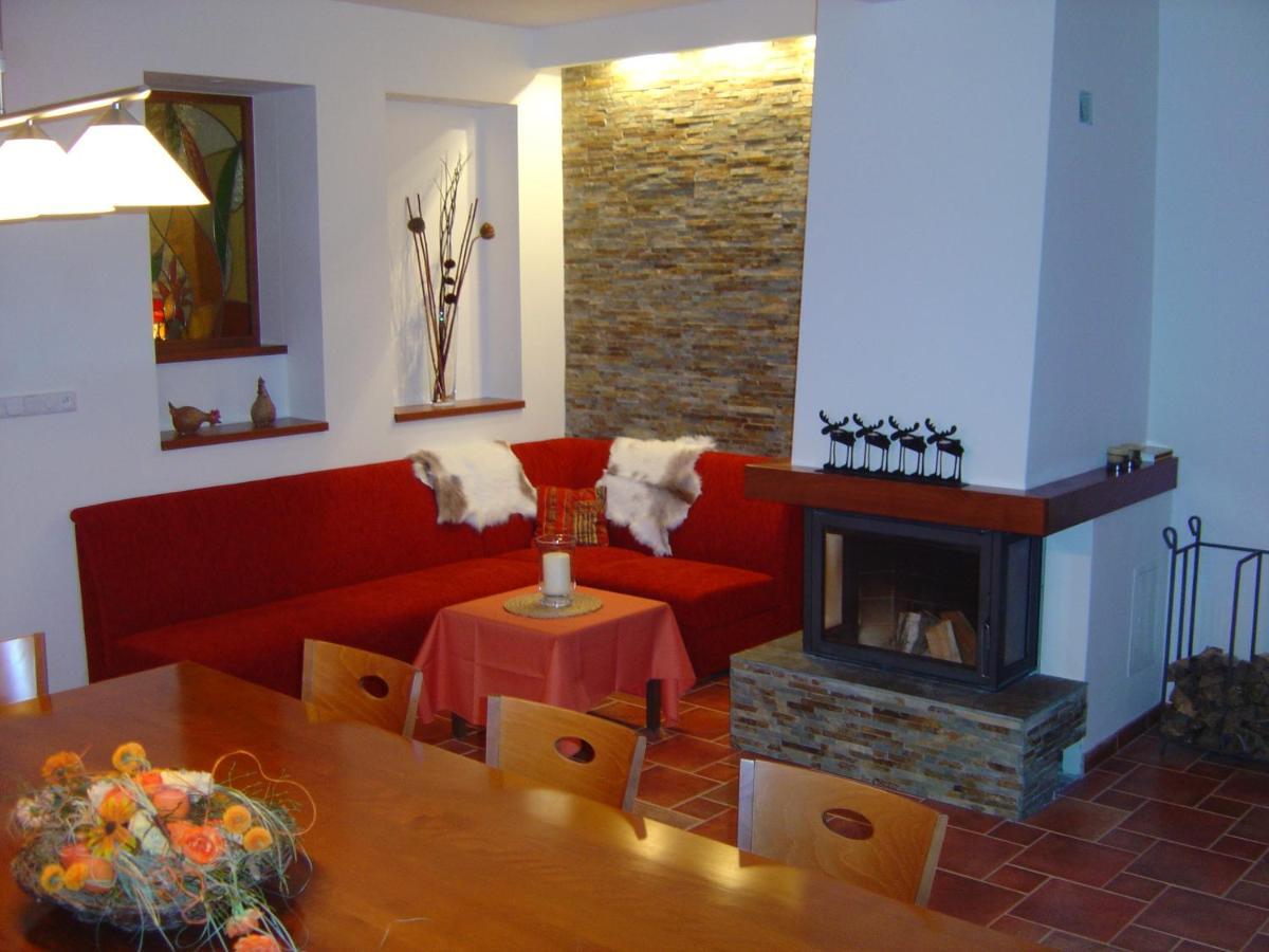 Apartmanovy Dum Bobruvka Exterior photo